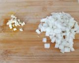 Foto del paso 1 de la receta: Curry de guisantes y gambas