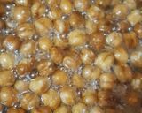 A picture of step 3 of Chana masala spicy.