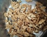 A picture of step 1 of Walnut halwa.