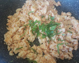 Foto del paso 3 de la receta: Revoltillo de huevo con ajo, puré y apio