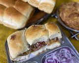 A picture of step 9 of Street style Bun kabab.
