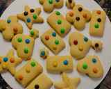 Foto del paso 6 de la receta: Galletitas de vainilla económicas, rendidoras sin manteca y fáciles de hacer