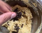 Foto langkah ke 3 dari resep Choco Vanilla Cookies.