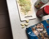 Penne paradicsomos kagylóval recept fázis 1 fotója