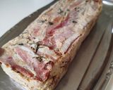 Une image de l'étape 4 de Terrine de lapin aux figues.