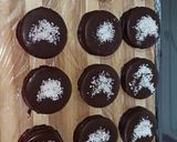 Foto del paso 2 de la receta: Alfajores 🙃