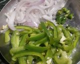 लेफ्ट ओवर रोटी नूडल्स रेसिपी चरण 2 फोटो