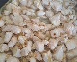 Csirkés gnocchi tejszínesen recept fázis 2 fotója