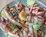 Une image de l'étape 3 de SALADE D'ENDIVES BRAISÉES, POMMES DE TERRE ET LARDONS CROUSTILLANTS.