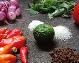 Foto langkah ke 9 dari resep Sambal Penyet Kemangi.