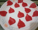 व्हँनीला हार्ट कूकीज (vanilla heart cookies recipe in marathi) रेसिपी स्टेप 3 फोटो 