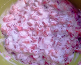 Foto del paso 4 de la receta: Tiramisú de fresa 🍓 y coco 🥥 en tarritos 🫙