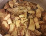 Foto del paso 5 de la receta: Pollo con salsa de hongos a la cerveza con papas al horno