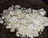A picture of step 1 of Gulaati (khoye Waly meethy chawal).