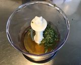 Une image de l'étape 2 de Sauce salade au miel et cidre.
