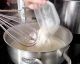 Foto del paso 3 de la receta: Lionesas (o profiteroles) con Crema Pastelera