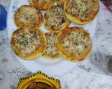 صورة لخطوة 1 من وصفة ميني بيتزا 🍕🍕🍕