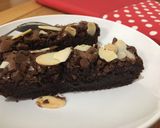 Foto langkah ke 9 dari resep Shiny Brownies.