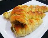 A picture of step 6 of Maggi Masala chicken Braided Bread Rolls.