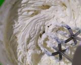 Foto langkah ke 2 dari resep Buttercream Homemade.