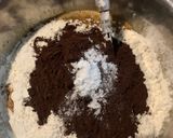 Foto langkah ke 5 dari resep Bolu pisang cokelat choco chips.