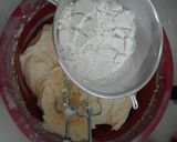 Foto langkah ke 6 dari resep Marmer Cake.