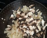 Foto del paso 2 de la receta: Tortitas de brócoli con champiñones