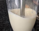 A picture of step 2 of Almond Banana milkshake.