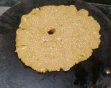 A picture of step 7 of Thalipeeth.