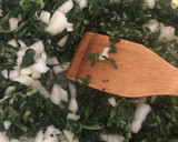 Foto del paso 2 de la receta: 296. Pollo al vino blanco con acelgas y ciruelas pasas (principal carne)