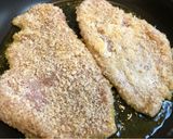 A picture of step 5 of Baked Chicken Parmigiana.