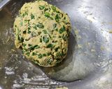 A picture of step 1 of Methi Aloo Paratha.