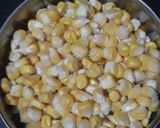 A picture of step 1 of Spicy sweet corn chat.