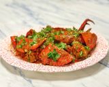 A picture of step 5 of Singapore chilli crab.