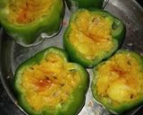 भरवाँ शिमला मिर्च की सब्जी (bharwa shimla mirch ki sabzi recipe in Hindi) रेसिपी चरण 2 फोटो