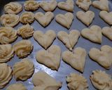 Foto langkah ke 8 dari resep Kue semprit.