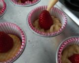 Foto langkah ke 5 dari resep Treasure box cupcake.