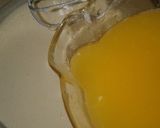 Foto del passaggio 2 della ricetta Plumcake all'arancia e mandorle