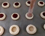 Foto del paso 4 de la receta: Galletas de mantequilla con mermelada