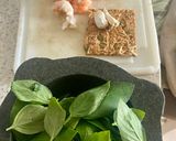 Une image de l'étape 1 de Crevettes, pesto et petits pois.