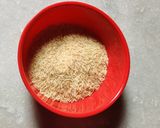 A picture of step 2 of Veg pulao.