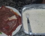 Foto del paso 4 de la receta: Marineras de lomito con fideo y ensalada de tomates..