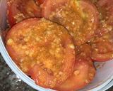 صورة لخطوة 2 من وصفة طماطم مخللة 🍅