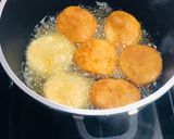 A picture of step 2 of Soft mandazi.