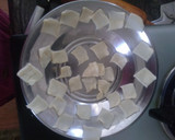 ஸ்வீட் டைமண்ட் பிஸ்கட் (Sweet diamond biscuit recipe in tamil) ரெசிபி ஸ்டேப் 2 புகைப்படம்