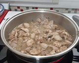 Foto del paso 5 de la receta: Pollo en salsa de anchoas