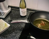 Foto del paso 2 de la receta: Spaghetti negros con langostinos