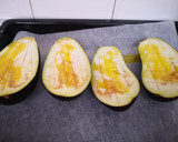 Foto del paso 1 de la receta: Berenjenas rellenas de verduras y dátiles con sobrasada