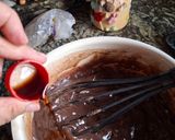 Foto del paso 6 de la receta: Torta rellena de chocolate decorada con chantilly de chocolate