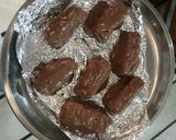 A picture of step 8 of Homemade bounty chocolate.